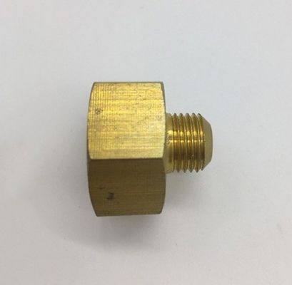 精密部品 鍛造サービス 銅鋳造部品 カスタマイズされた色ポンプバルブ部品